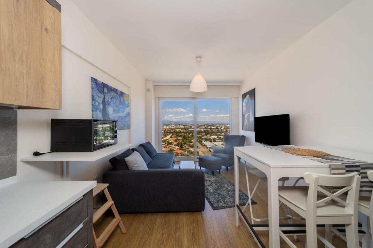 Pleasant Flat With Shared Pool In Kepez Apartment Antalya Luaran gambar